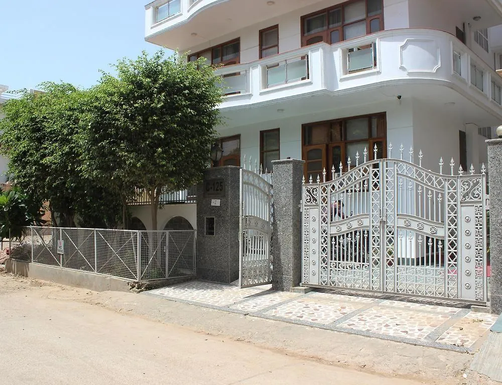 Hotel Oyo 309 The Royal Residency Gurgaon