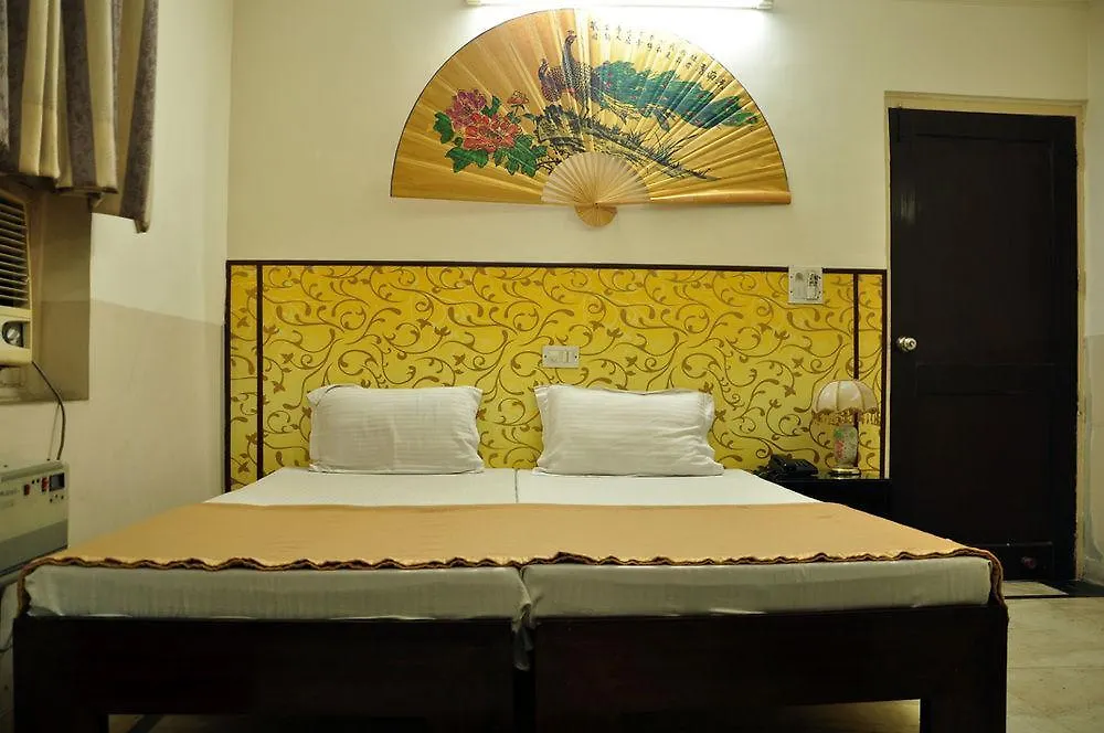 Hotel Oyo 309 The Royal Residency Gurgaon