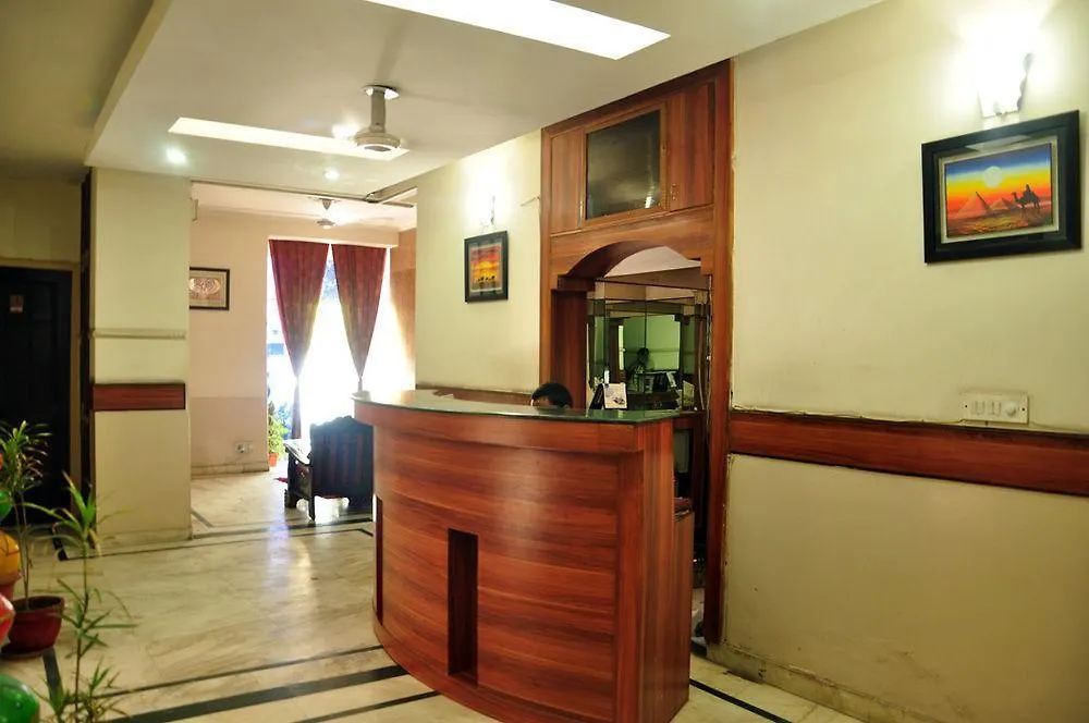Hotel Oyo 309 The Royal Residency Gurgaon