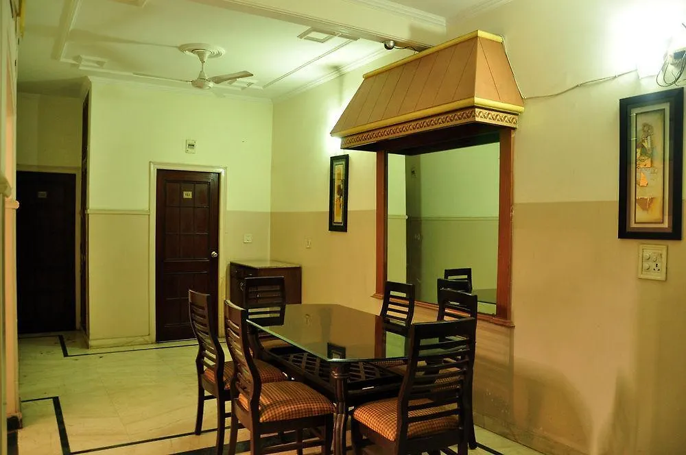 Hotel Oyo 309 The Royal Residency Gurgaon