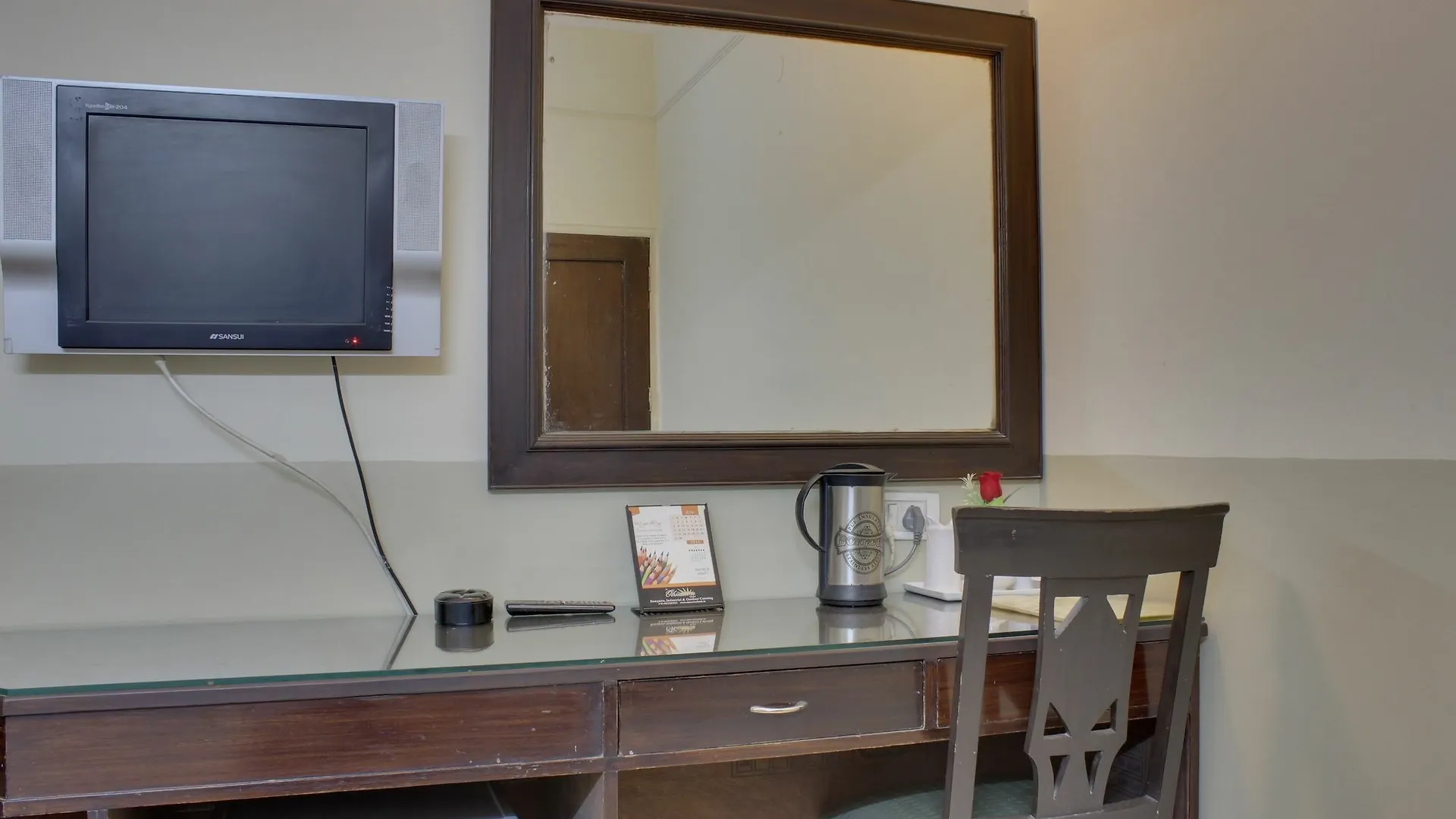 Hotel Oyo 309 The Royal Residency Gurgaon
